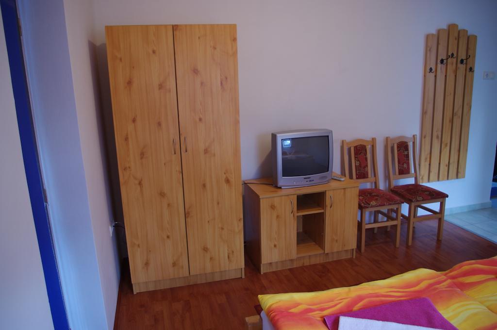 Vadszolo Szallo Es Etterem Bakonybel Room photo